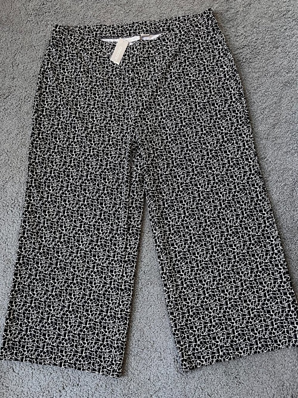 CHICO'S TRAVELERS PONTE KNIT BLACK & WHITE PRINT CROP PALAZZO PANTS NEW W/TAGS 3